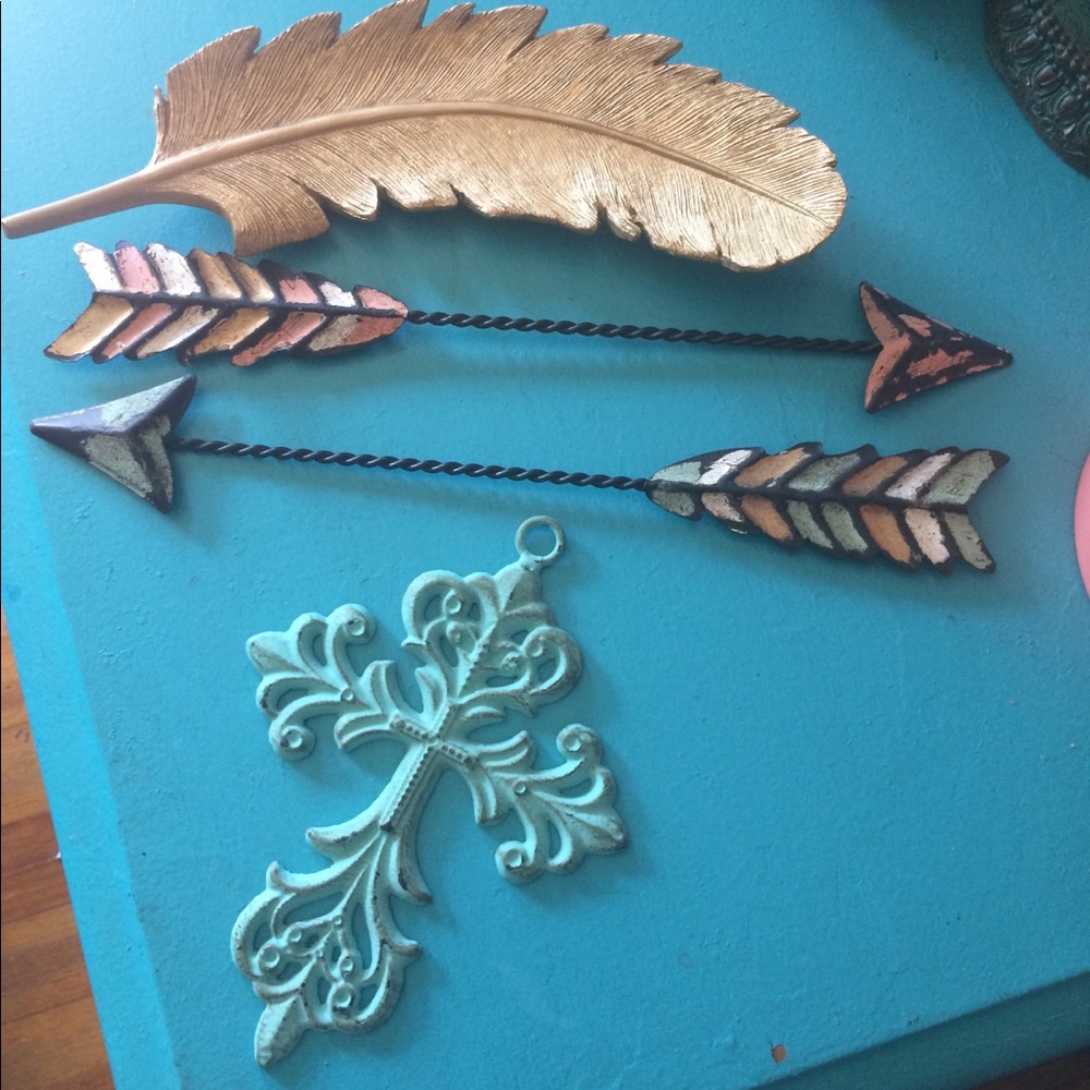 Misc wall decor accents